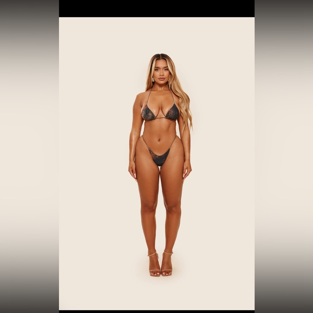Bikini size 4